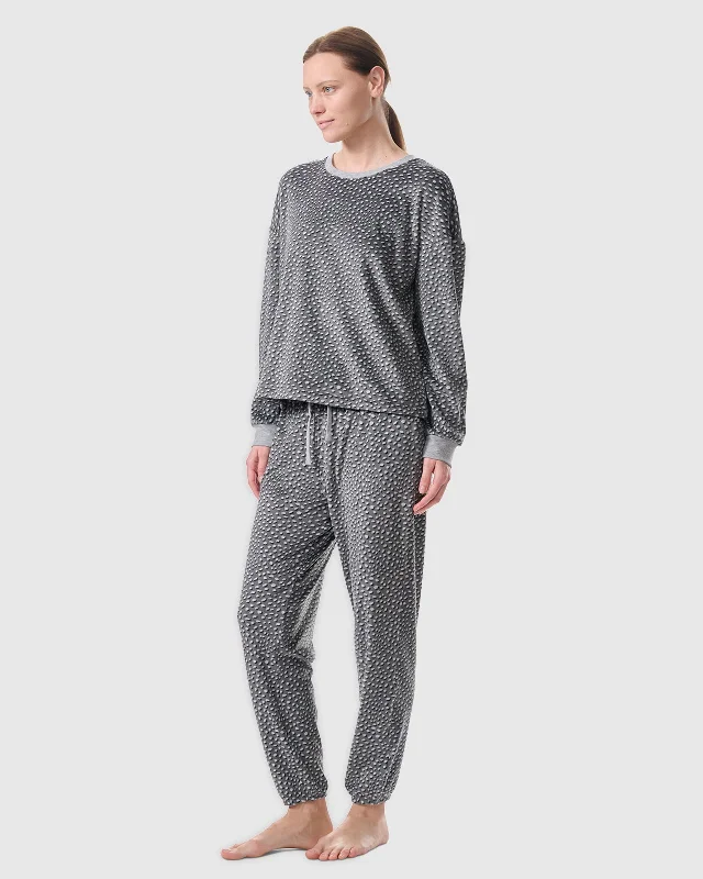 cozy-long-sleeve-pj-set-abstract-dot