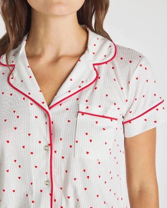 red-hearts-notch-collar-short-pj-set