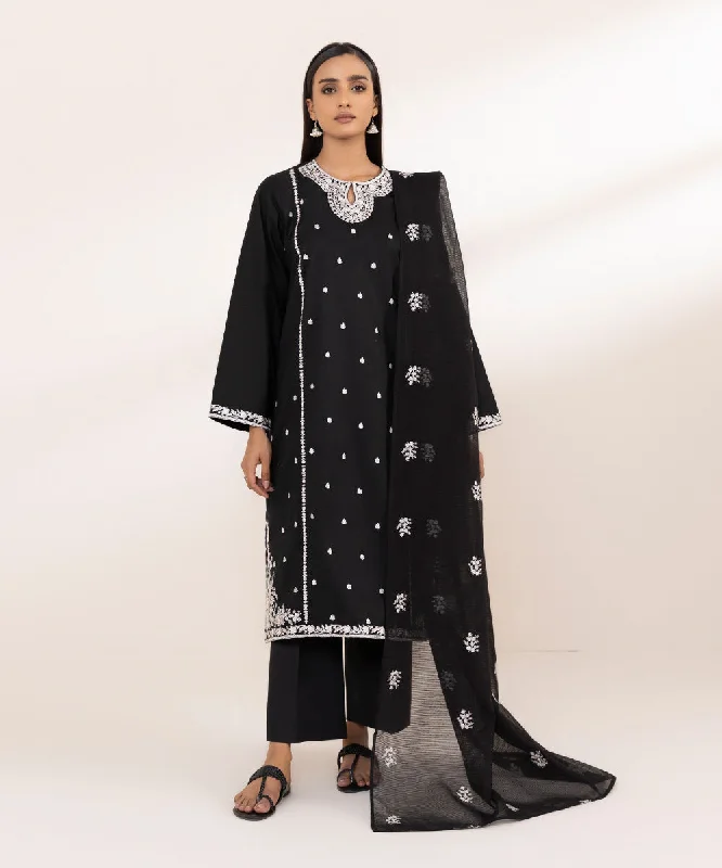 Embroidered Karandi Dupatta