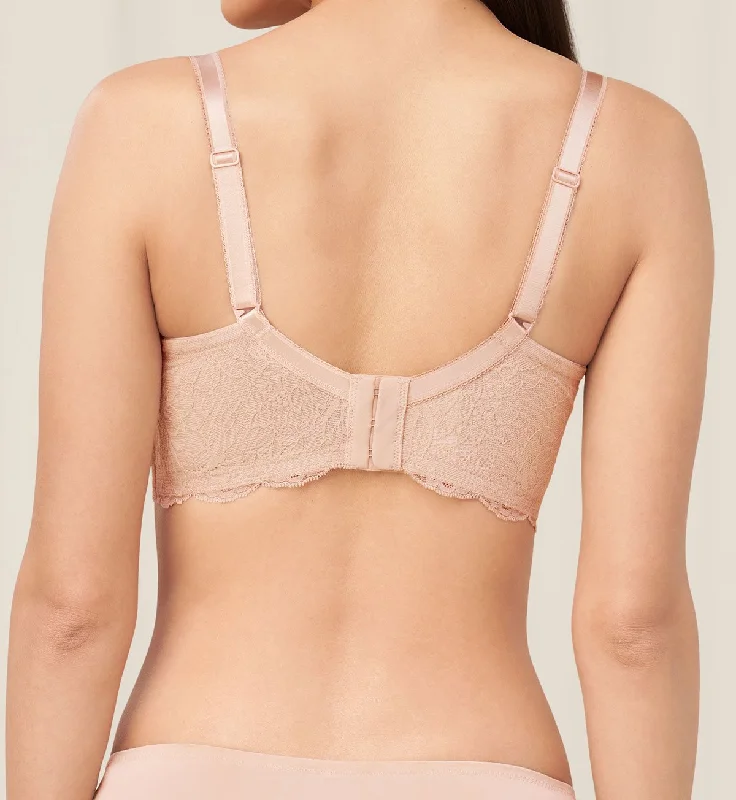 NATURAL ELEGANCE SLEEK WIRED PADDED BRA