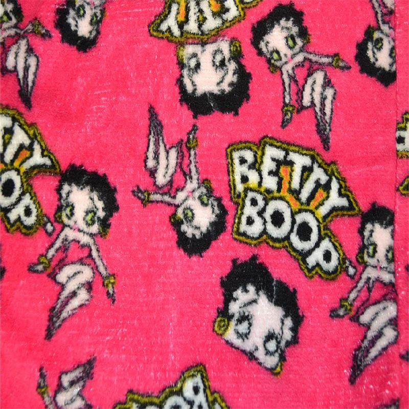 betty-boop-fuchsia-super-soft-plush-robe-1