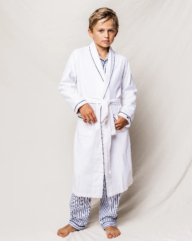 white-flannel-robe-with-navy-piping